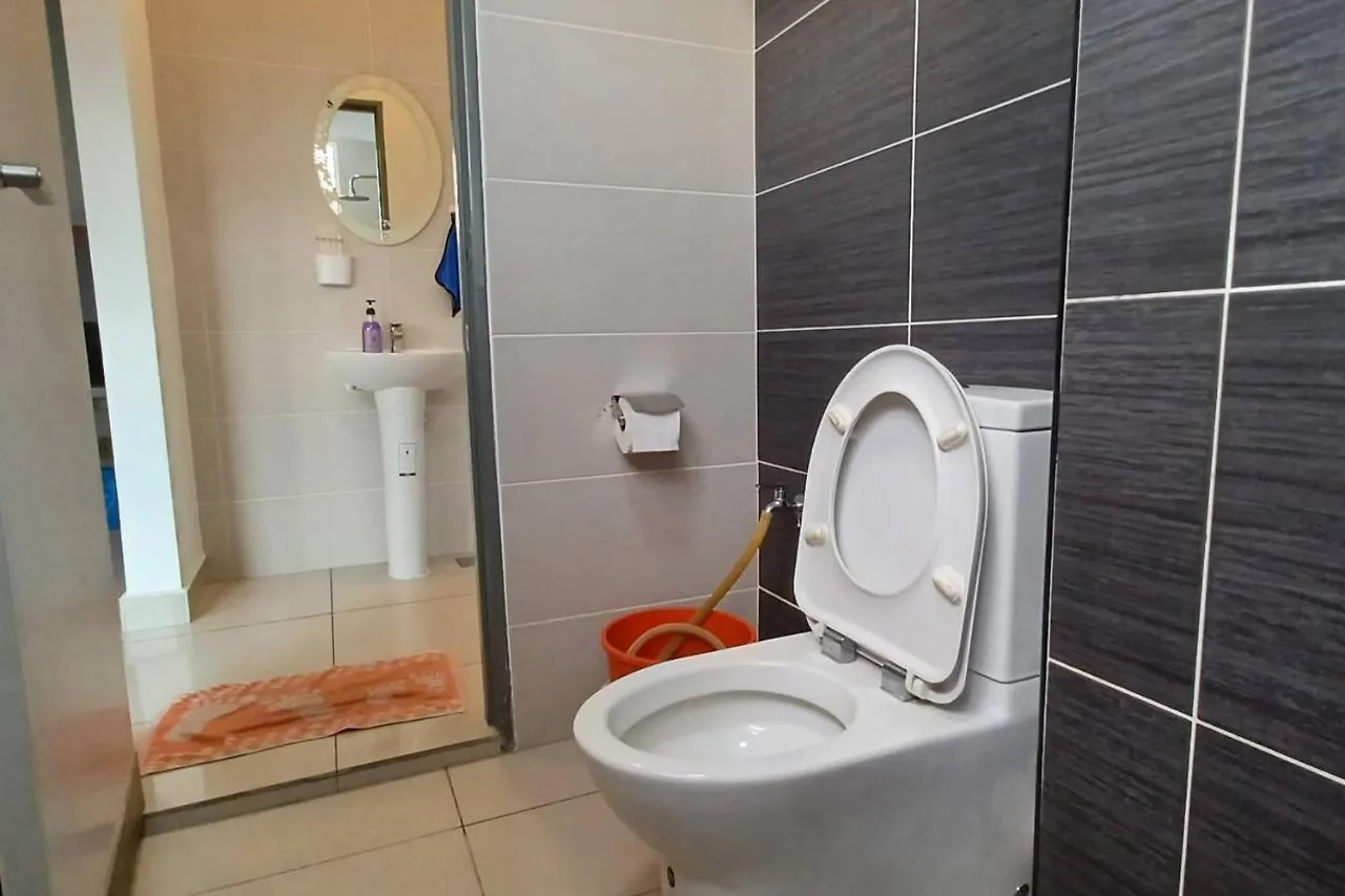 Paradise Sovo Austin Height 4-5Pax Johor Bahru Malaysia